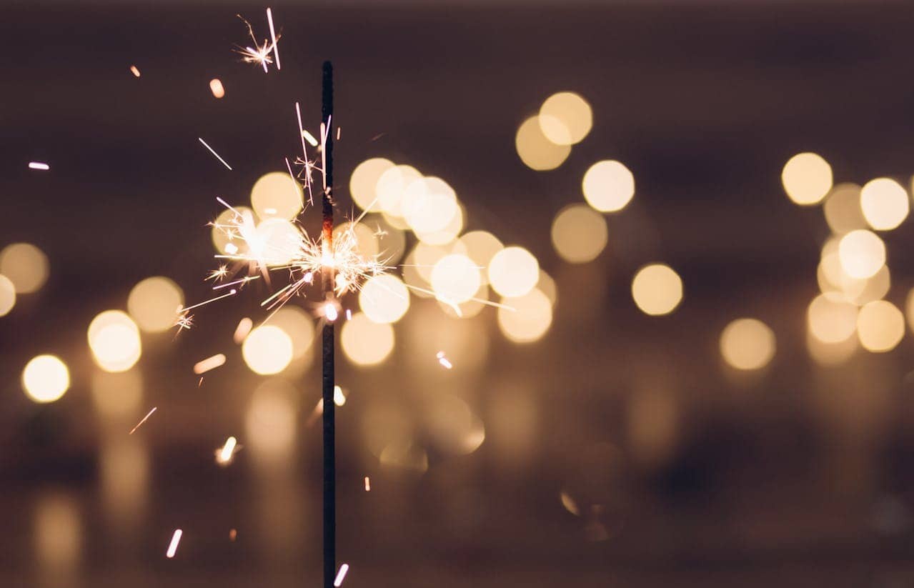 Evénements de fidélisation clients ou salariés Bougie et fontaine scintillante symbolisant un événement de fidélisation pour collaborateurs d'entreprise ou des clients